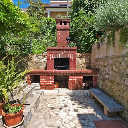 Vendégház And 155 Rabac