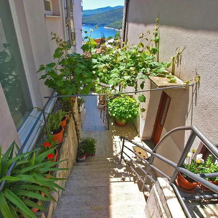 And 155 בית הארחה 3*